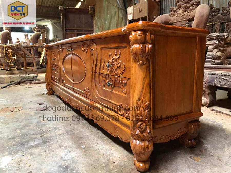 kệ tivi tân cổ điển